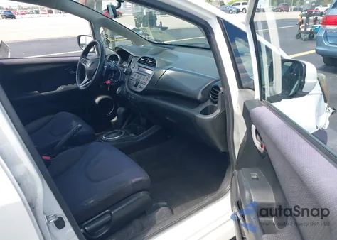 2013 Honda Fit Sport из США, поврежденный, VIN JHMGE8H59DC077693